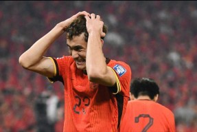 PG平台 -波尔图关键时刻单刀错失，志在亚冠名次提升，球迷炸锅，临场指挥获称赞(护城突击隐藏任务大全)