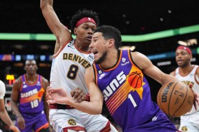 PG娱乐城 -菲尼克斯太阳迎NBA季后赛关键赛；国际比赛日调整名单；气氛紧张；训练强度明显提升的简单介绍
