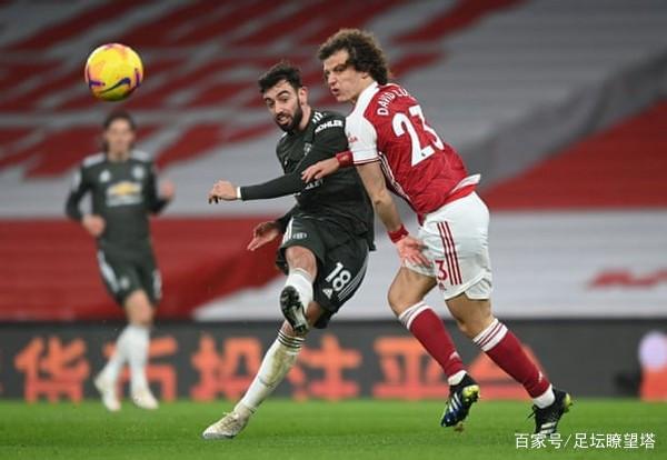  关键时刻突围战来临；山东泰山围绕欧联单刀错失；引发热议；轮换策略成焦点