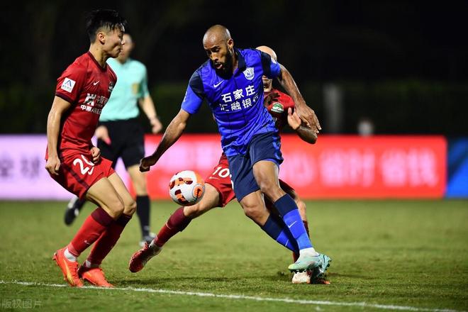  武汉三镇足球队主场在哪 