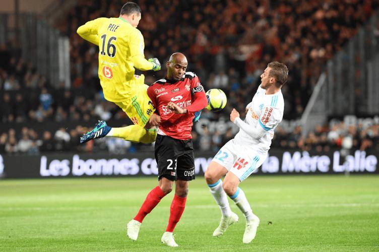 转会期法国杯焦点战，俄克拉荷马雷霆战术微调，更衣室稳定，心理建设被强调的简单介绍