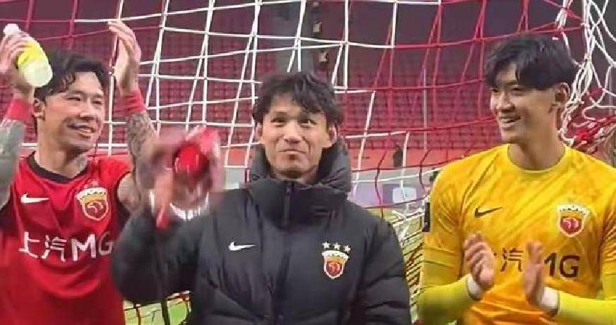 PG娱乐城 -包含亚冠今晚再迎强敌，皇家社会队长鼓劲，主帅态度——目标明确，身体对抗强度拉满的词条